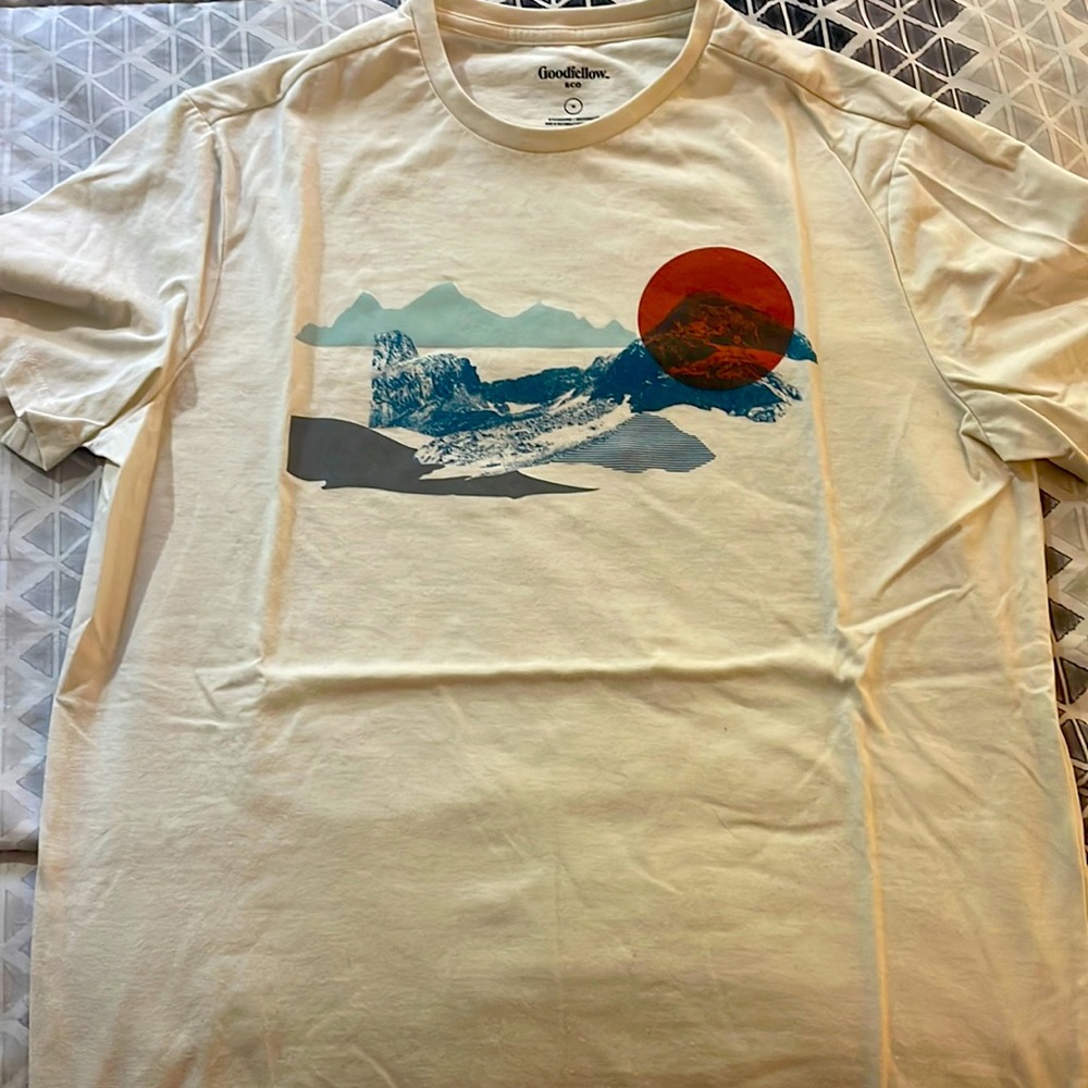 T-Shirt